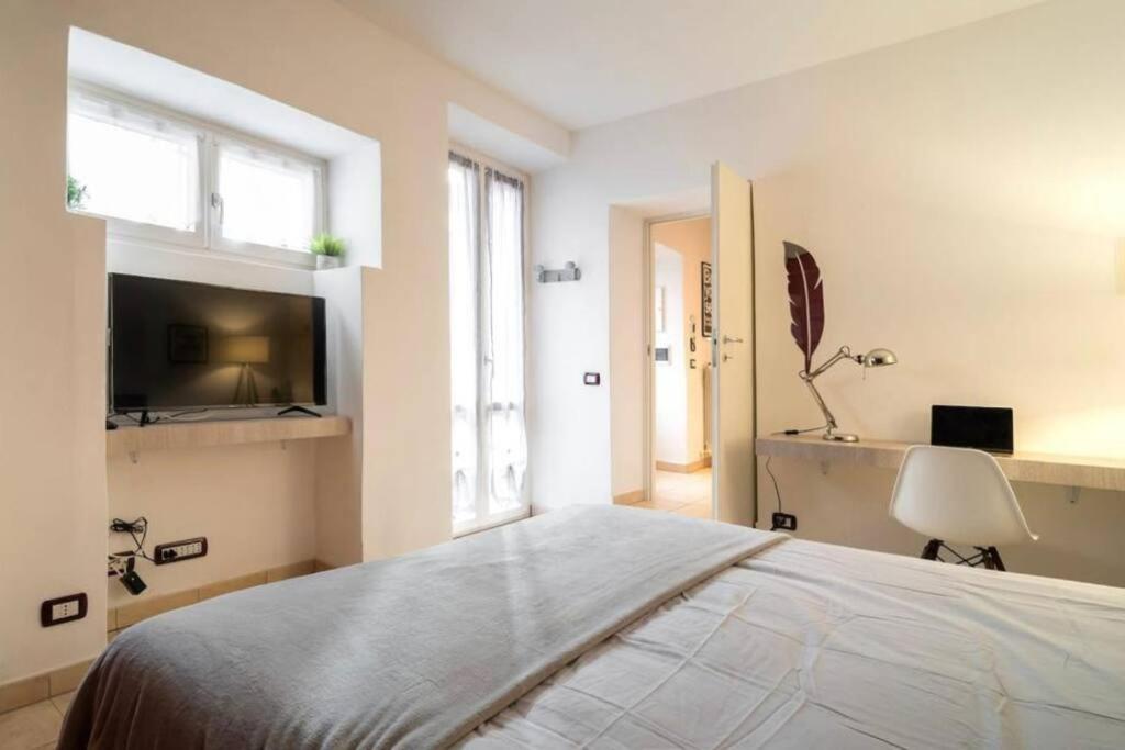 Appartamento Mia. Centro Storico Luino Luaran gambar