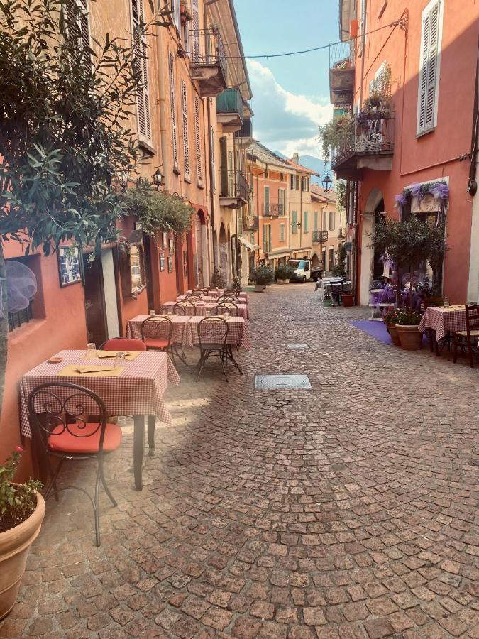 Appartamento Mia. Centro Storico Luino Luaran gambar